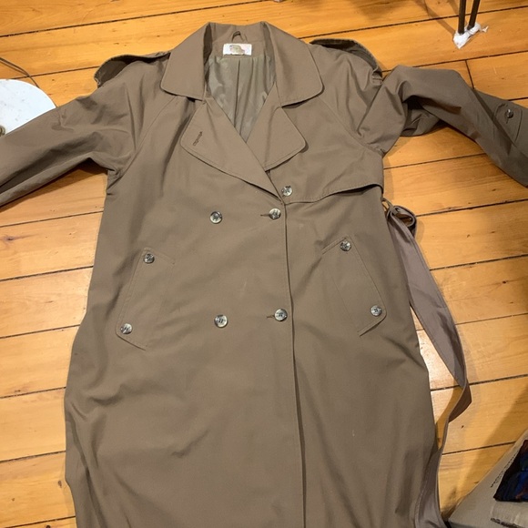 70’s VINTAGE AVON TRENCH COAT , MADE IN BRITISH HONG KONG - Picture 15 of 16